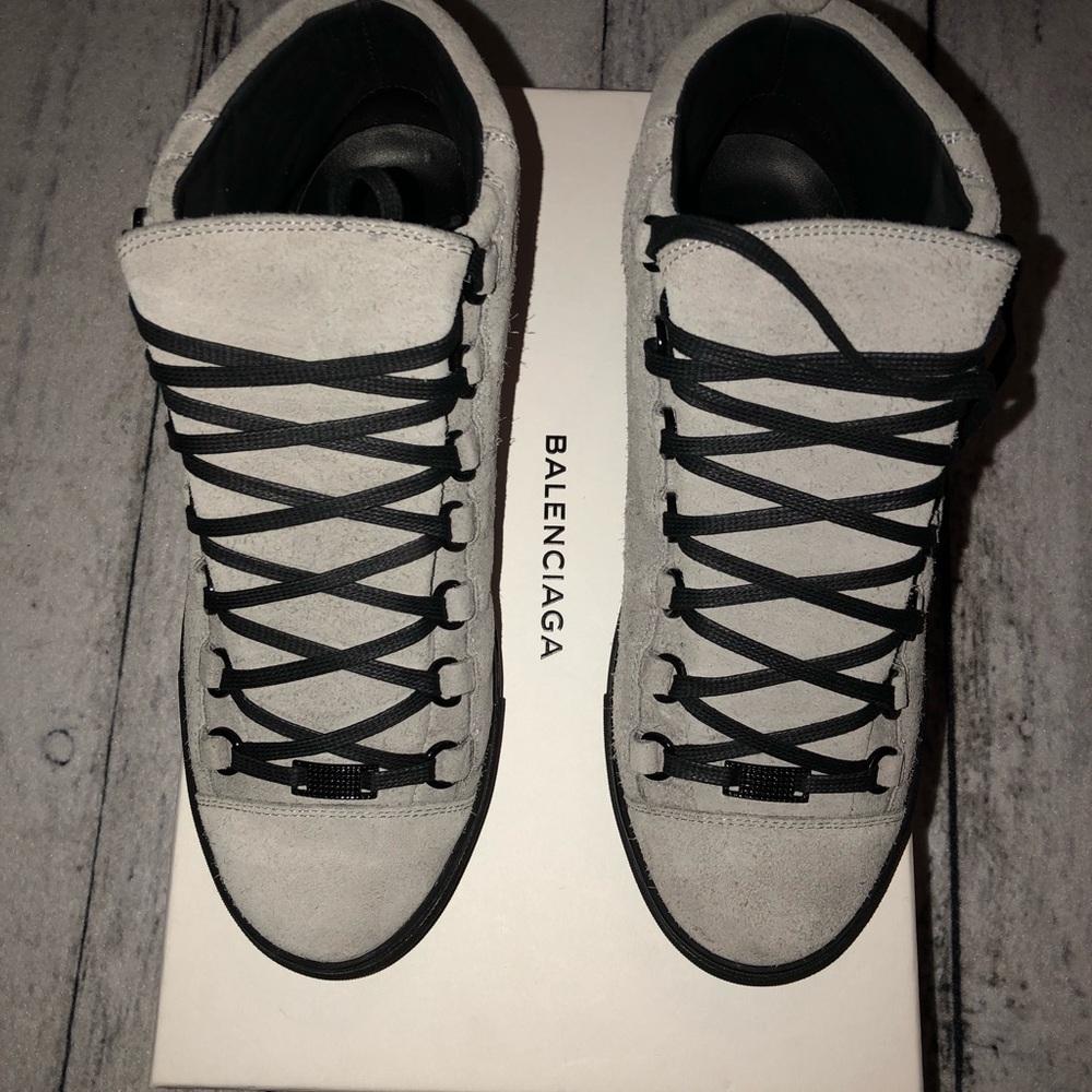 Men’s Balenciaga Arenas Size US 9/ EUR 42